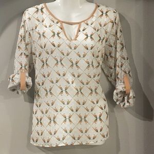Bird print roll tab sleeve top small